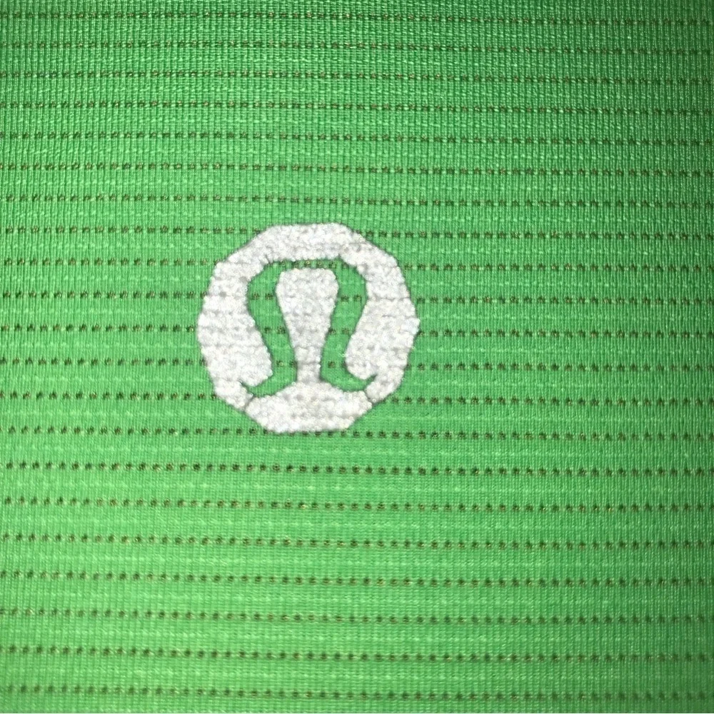 Lululemon Mens Athletic Running Workout Shirt Size Large